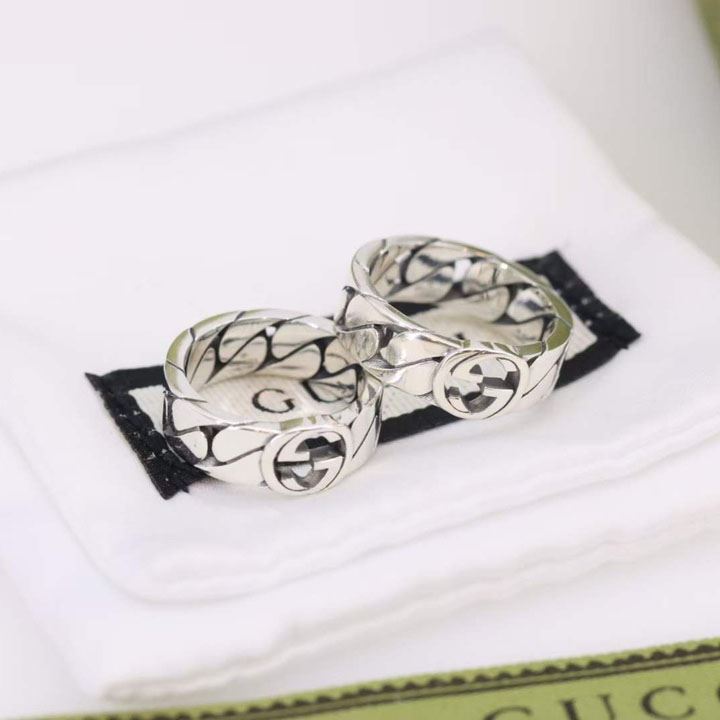 G*u*i rings
